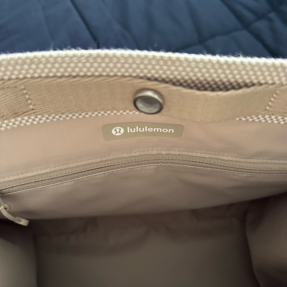 Lululemon Athletica Two Tone Canvas Tote Bag - Picture 4 of 10